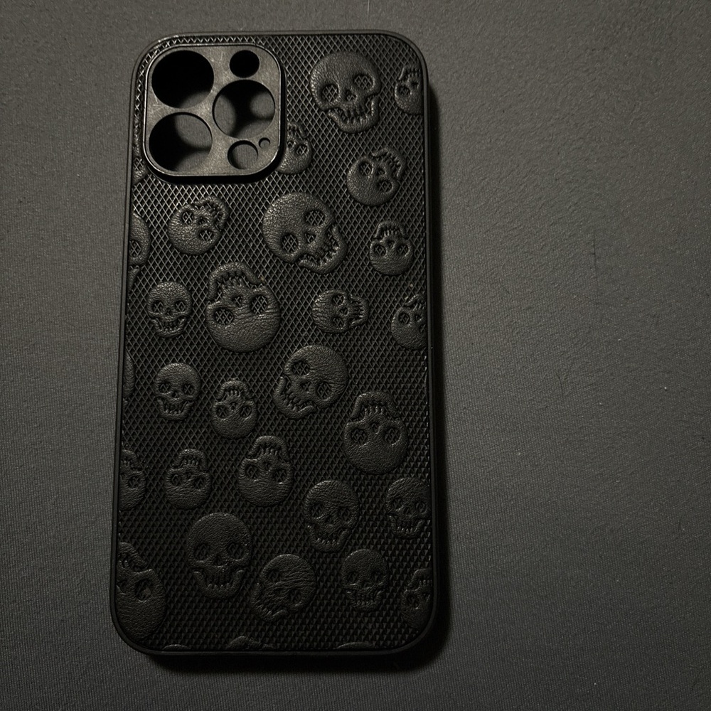 Black Skull Pattern Phone Case